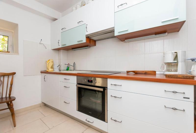 One-Bedroom Holiday Home image 4