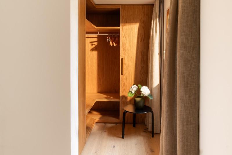 One-Bedroom Apartment with Garden View image 4