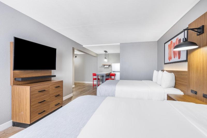 Family Suite - Non-Smoking image 2