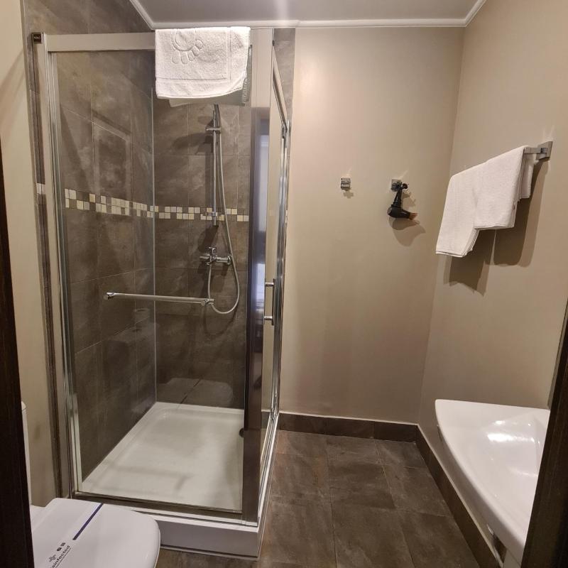 Single Room image 2