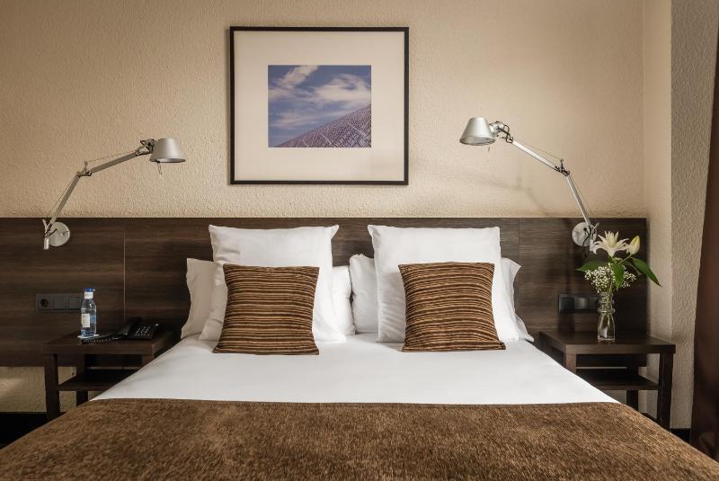 Single Room image 4