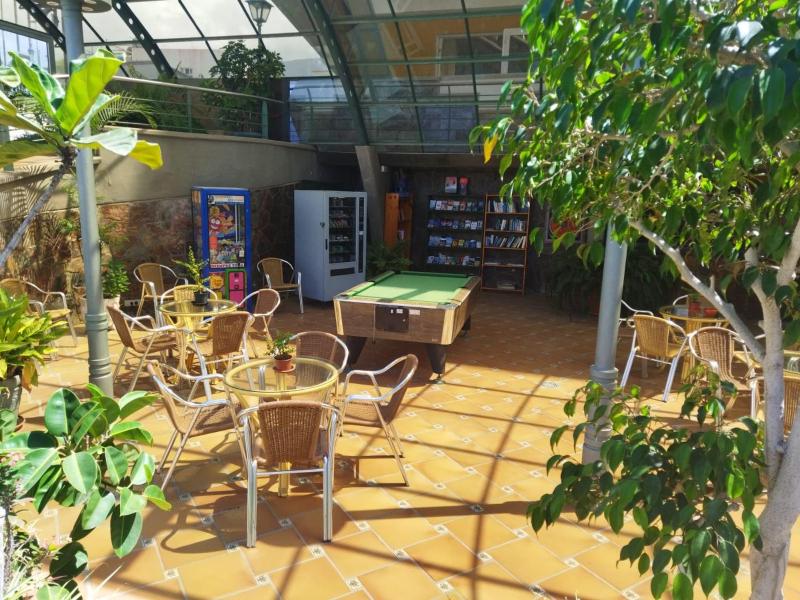 Studio (2 Adults) image 1