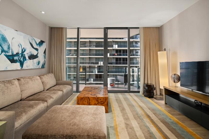Jr. Residential Suite image 4