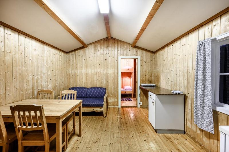 Quadruple Room with Shared Bathroom image 3