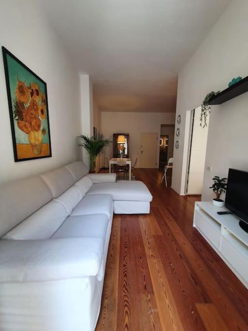 Daisy Apartment - City Center La Spezia Images