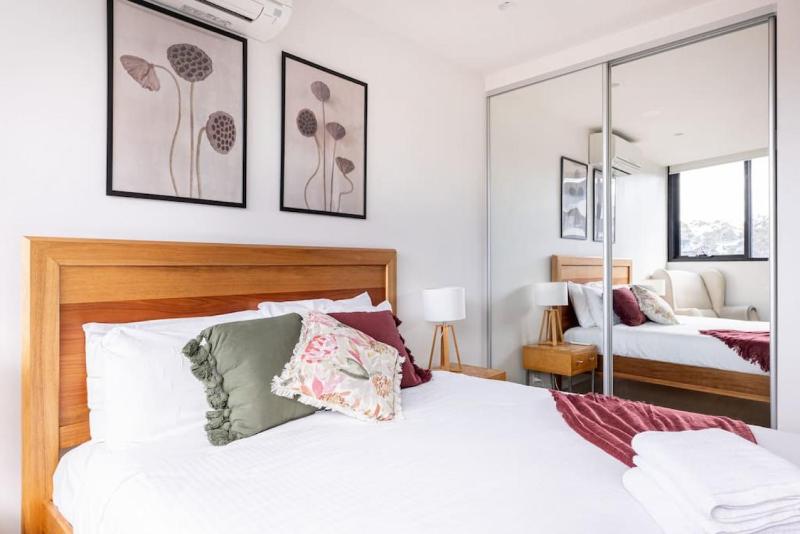 Sanctuary-Effortless City Escape - image 15