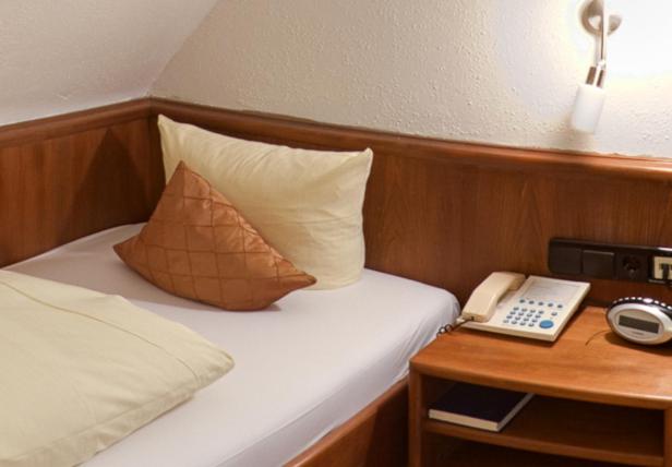 Single Room image 2