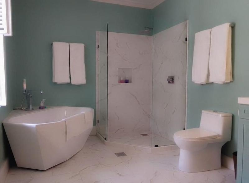 Melrose Apartment - image 10