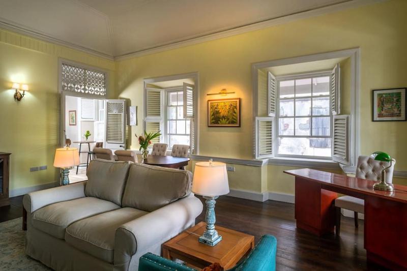 Melrose Apartment - image 5