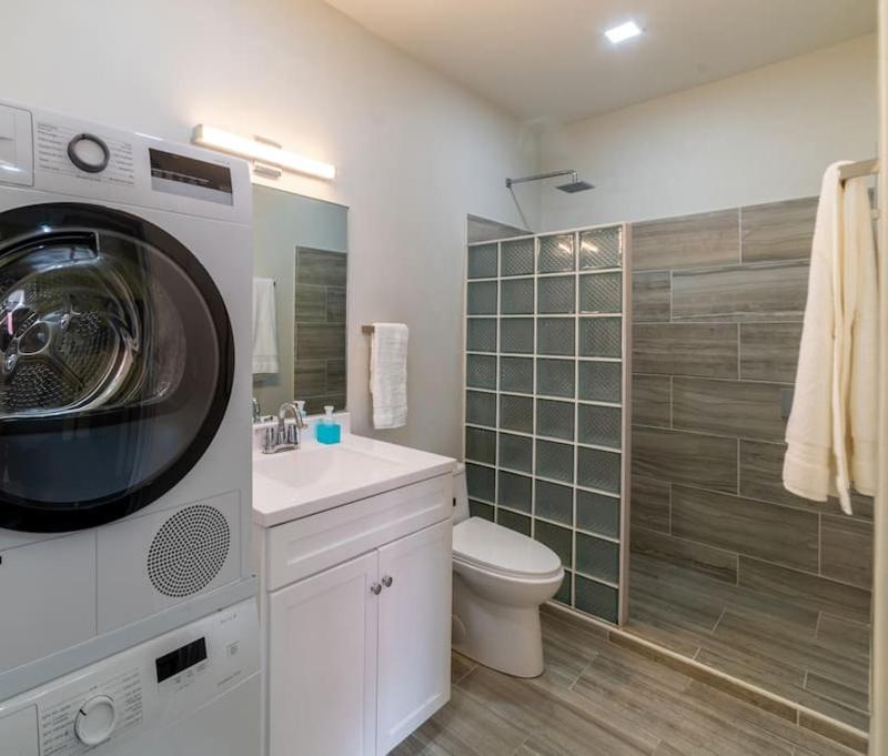 Melrose Apartment - image 2