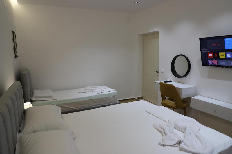 Noel City Centre Apartment - image 11