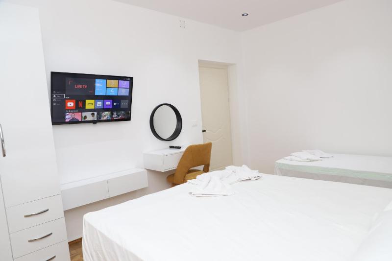 Noel City Centre Apartment - image 12
