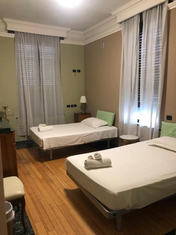 Budget Twin Room image 1