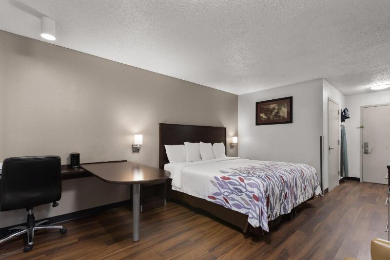 Red Roof Inn & Suites Savannah Airport - image 23