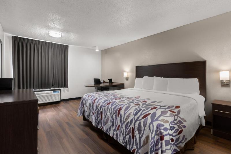 Superior King Room Non-Smoking image 3