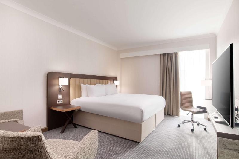 Double Room image 4