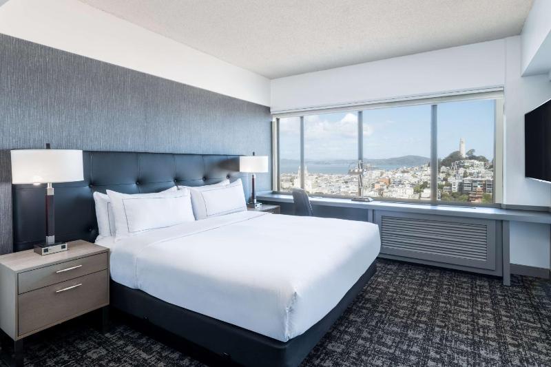 Hilton San Francisco Financial District - image 2