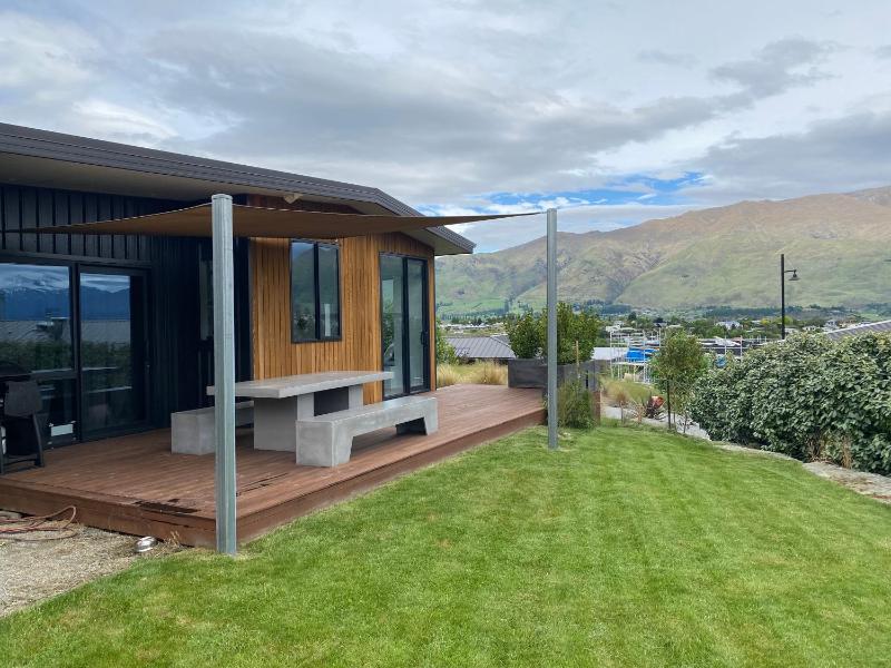 Karearea Views - Wanaka Holiday Home - image 9