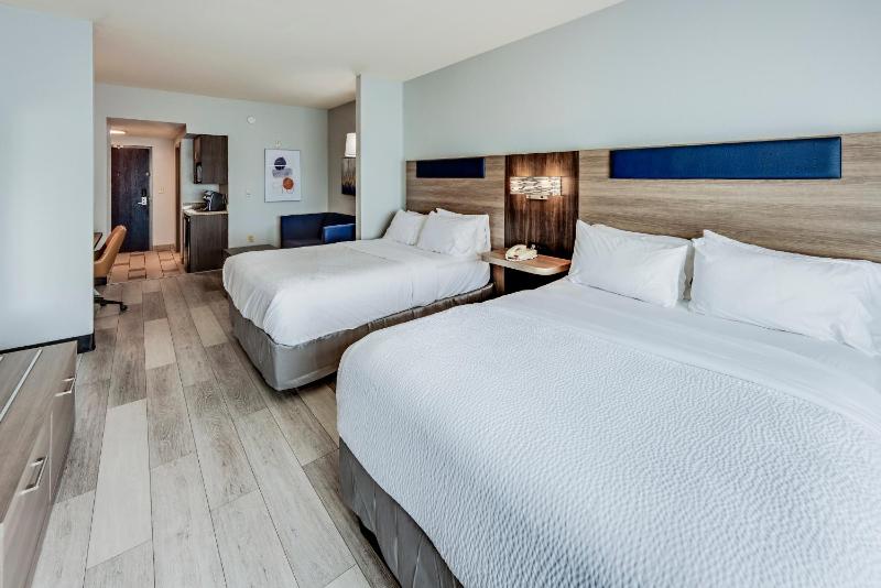 Two-Bed Suite Non-Smoking image 1
