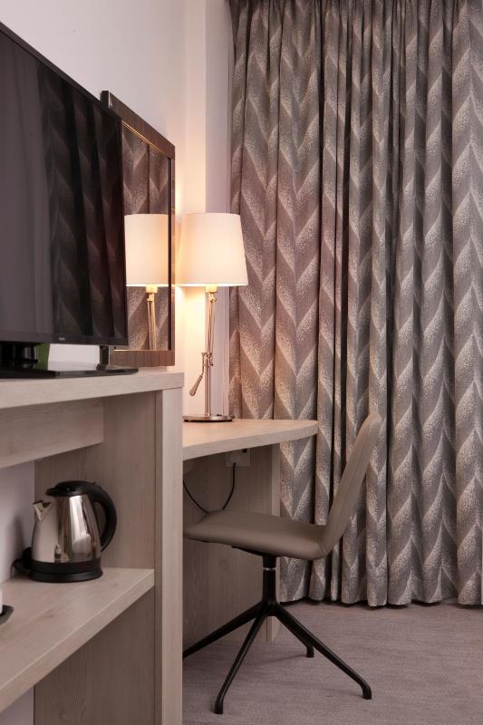 Queen Room - Mobility Access image 4
