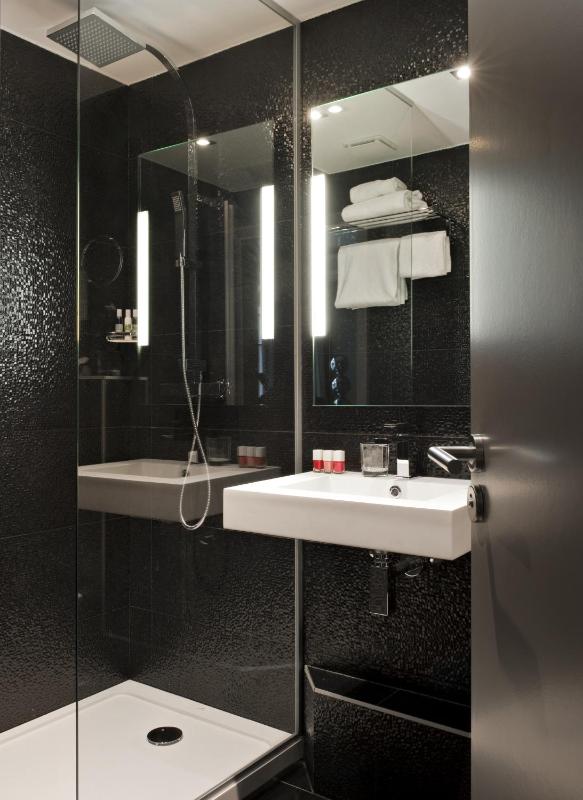 Superior Double Room image 2