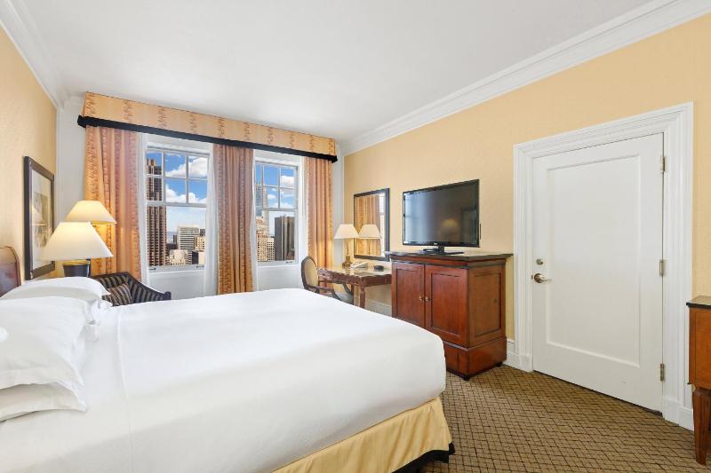 Classic King Room image 2