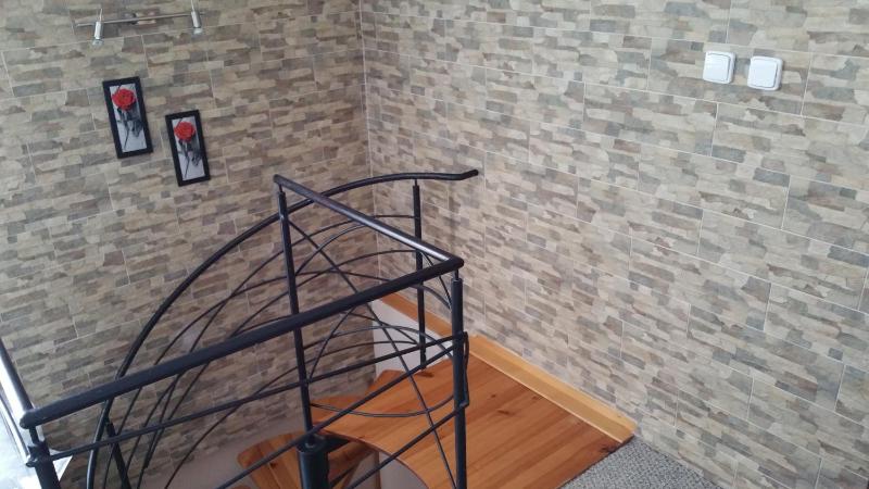 Family Room image 3