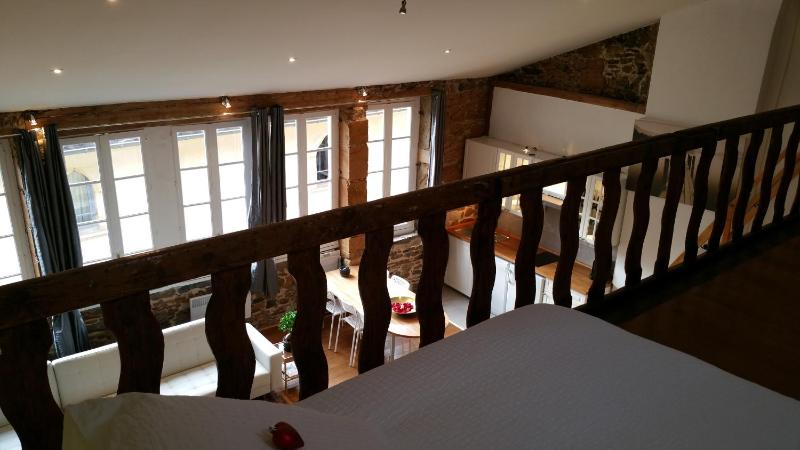 Executive Apartment image 3