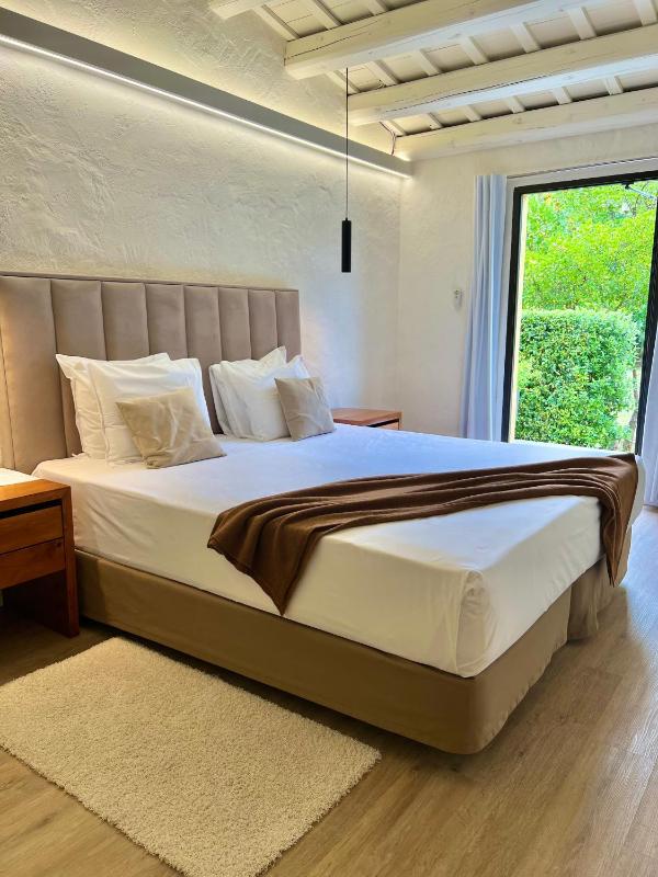 Junior Suite with Terrace image 2