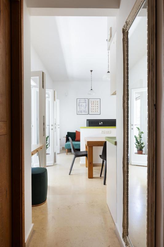 Unique Diznegoff by TLV2RENT - image 12
