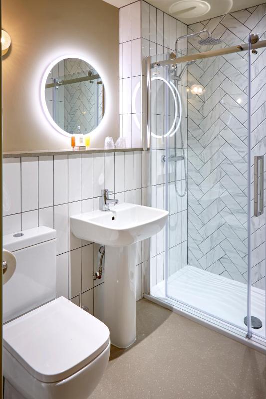 Superior Double or Twin Room image 2