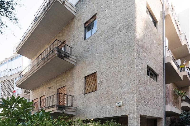 Unique Diznegoff by TLV2RENT - image 2
