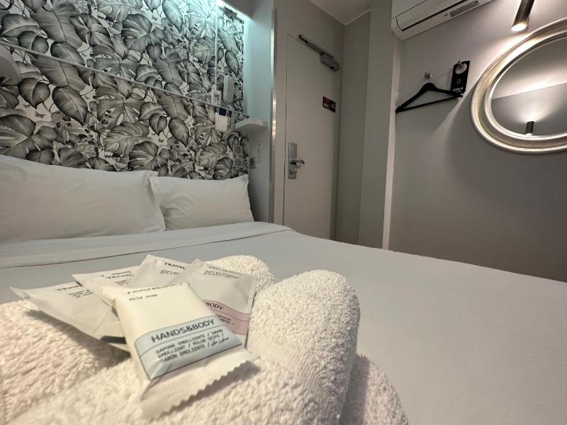 Standard Single Room image 3