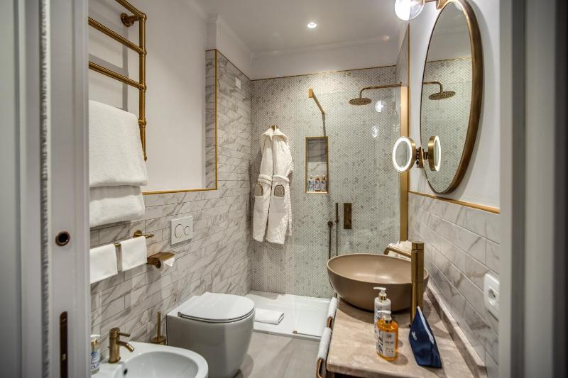 Superior Double or Twin Room with Garden View image 2