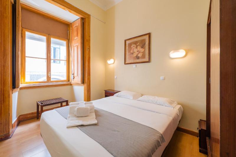 Budget Double Room with Shared Toilet image 1