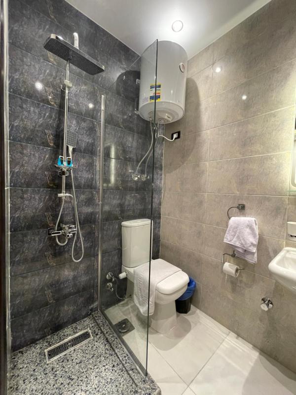 Standard Double Room image 4