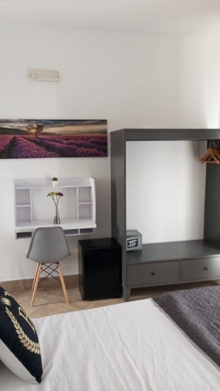 Standard Double or Twin Room image 1