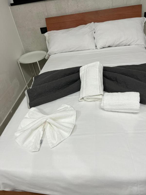 Standard Double or Twin Room image 3