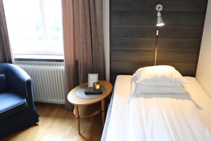 Standard Single Room image 1