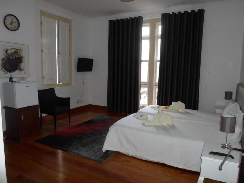 Double Room image 3