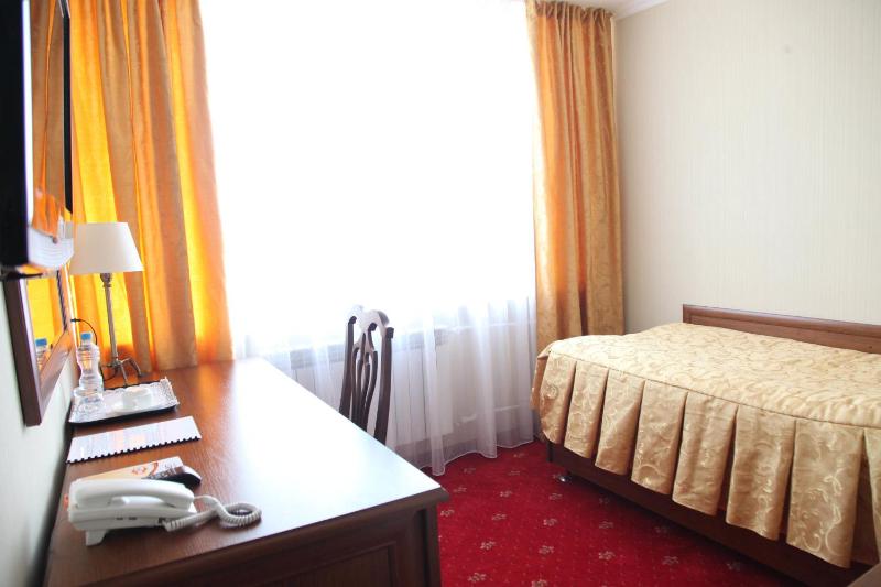 Standard Single Room image 3