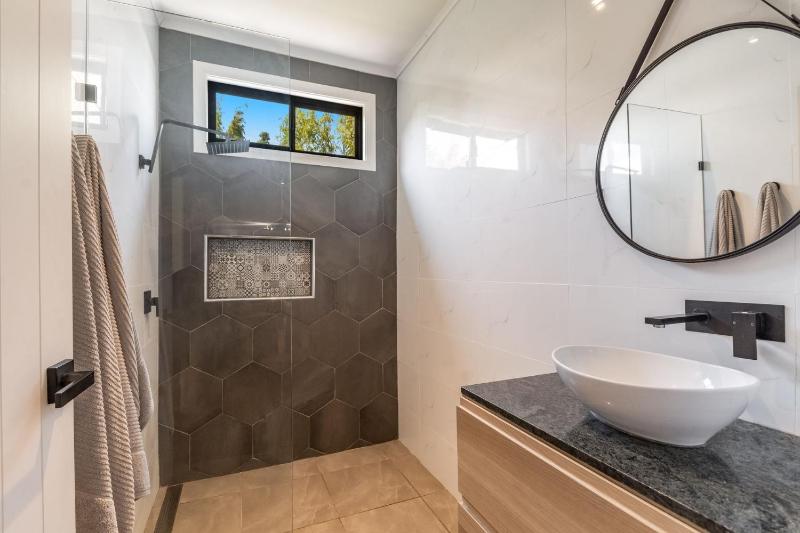 THE Elks - Pet Friendly Home in Town - Holiday Yamba - image 25