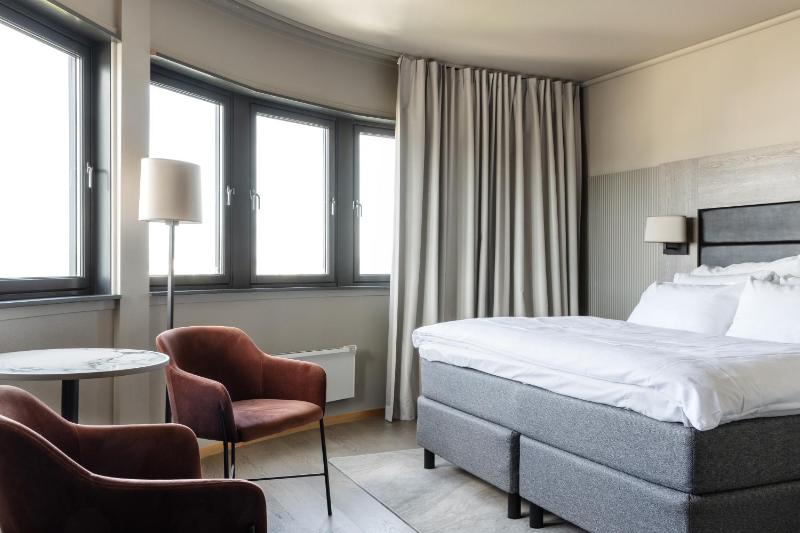 Deluxe Double Room image 1