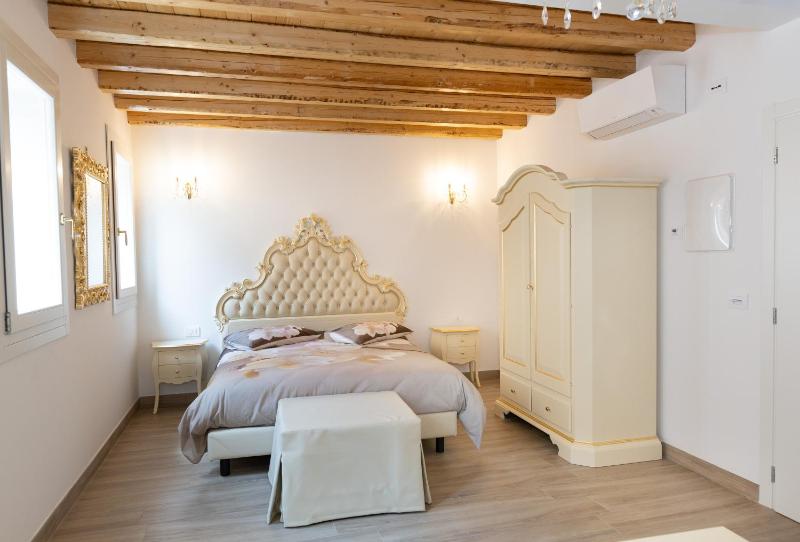 B&B LUXURY SUITE ANTONIETTA - image 14