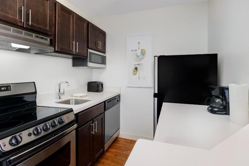 Two-Bedroom Suite image 3