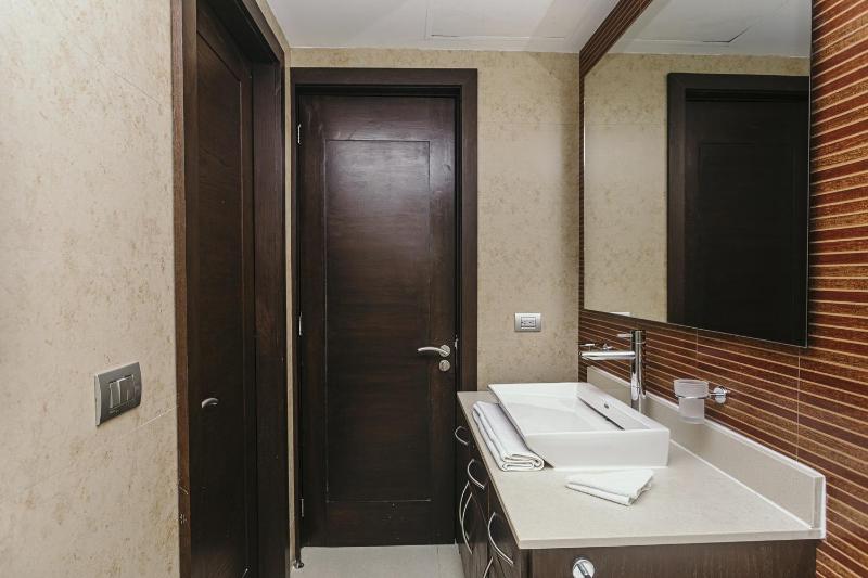NEW !! Casa Miramar Ocean View 325 S apts - image 7