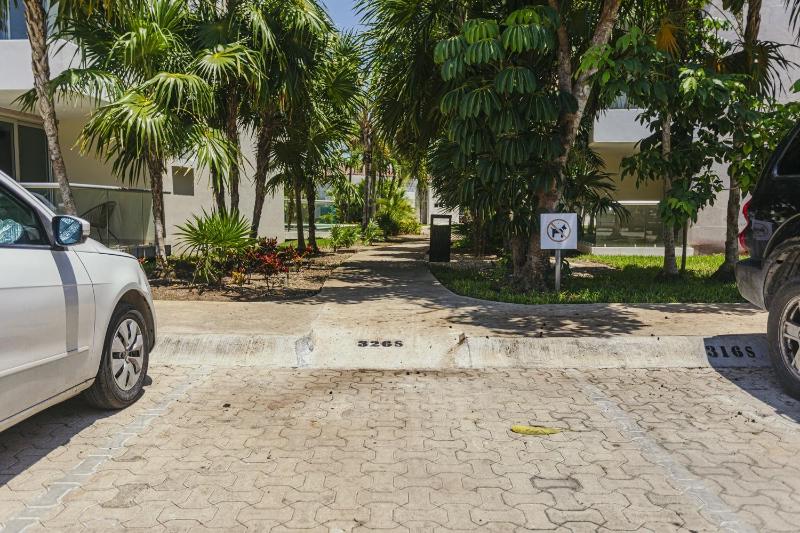 NEW !! Casa Miramar Ocean View 325 S apts - image 31