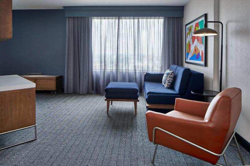 Courtyard by Marriott Detroit Downtown - image 17