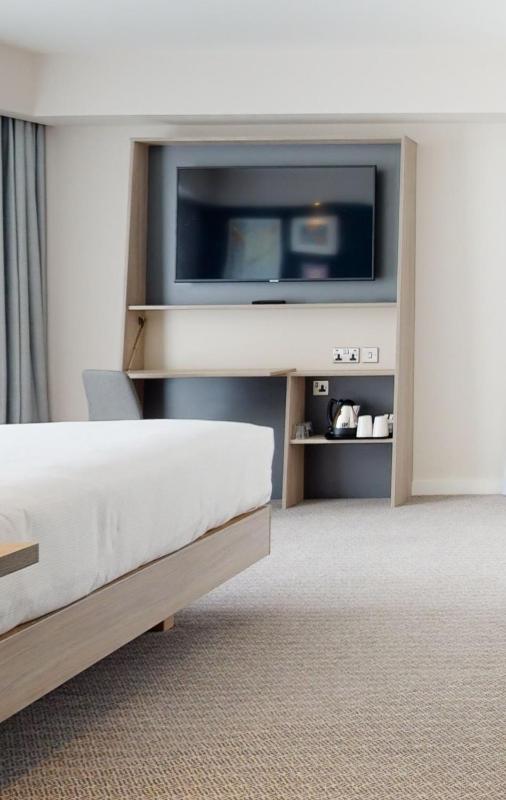 Queen Room - Mobility Access image 3