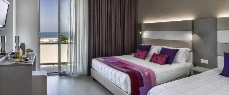  Superior Triple Room image 3